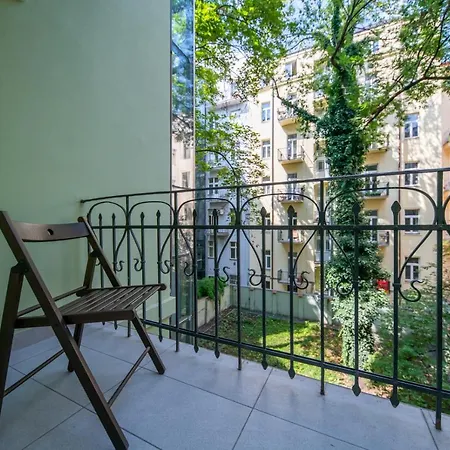 Prague Holiday Apartments Apartmanhotel 4*