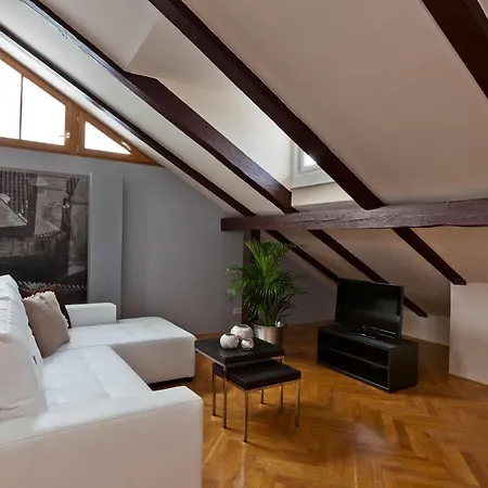 Prague Holiday Apartments Apartmanhotel Prága