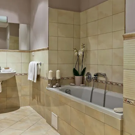 Prague Holiday Apartments Apartmanhotel 4*
