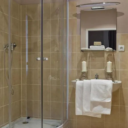 Prague Holiday Apartments Apartmanhotel 4*