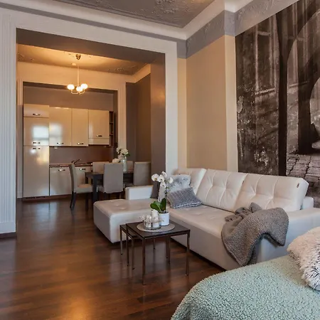Apartmanhotel Prague Holiday Apartments 4*