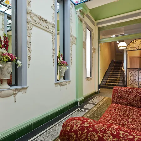 Prague Holiday Apartments Apartmanhotel