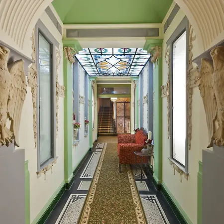 Apartmanhotel Prague Holiday Apartments 4*