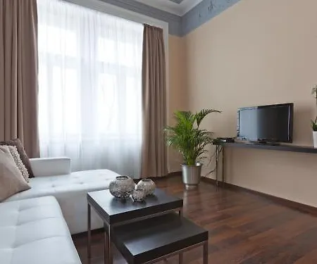 Prague Holiday Apartments Apartmanhotel 4*