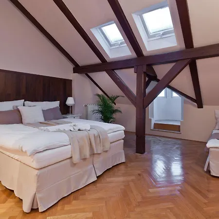 Prague Holiday Apartments 4*