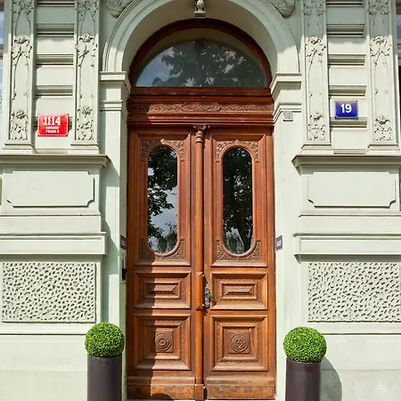 Prague Holiday Apartments 4*